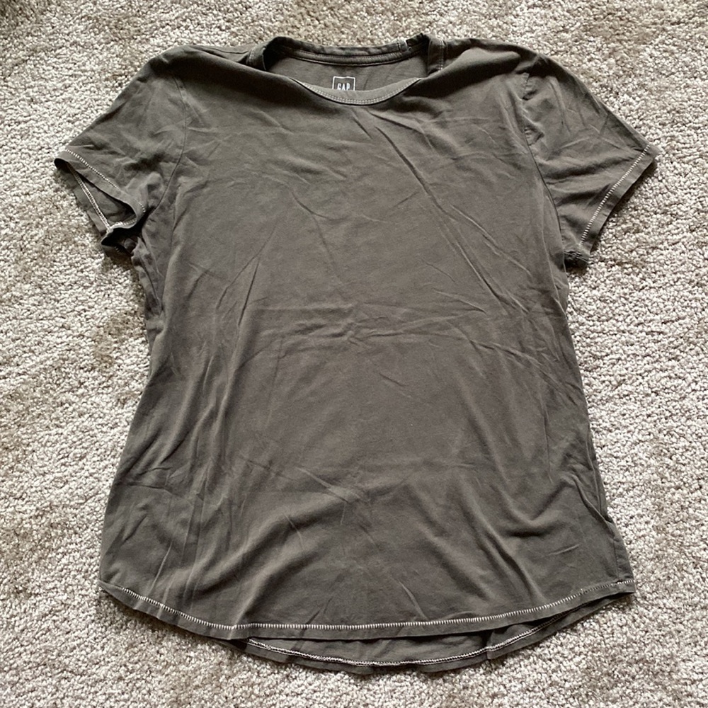 GAP green tee